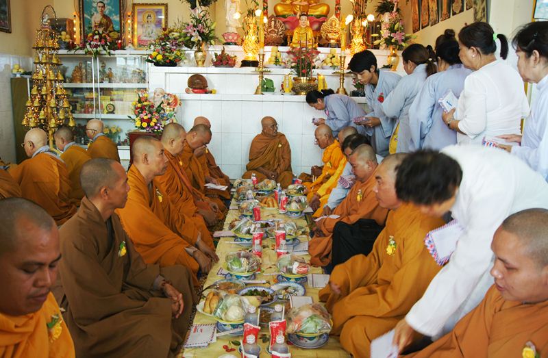 Many pagodas in the provinces celebrate Buddhist Parents Day Vu Lan Festival